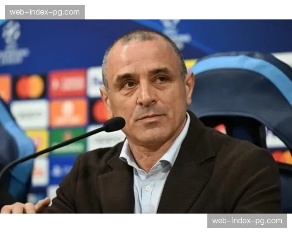 多家媒体：那不勒斯已与现任主帅卡尔佐纳就续约展开初步谈判