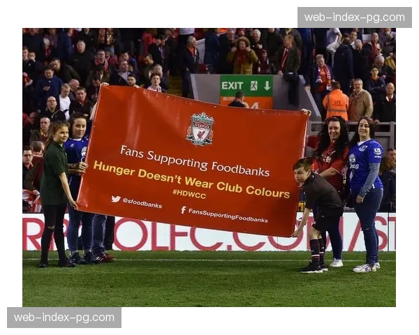 欧冠四分之一决赛门票发售，全球球迷争相预订传奇球场观赛席位